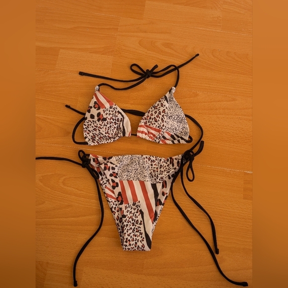 ROMWE Brown and Black Bikini Set with Adjustable Ties - Picture 2 of 3